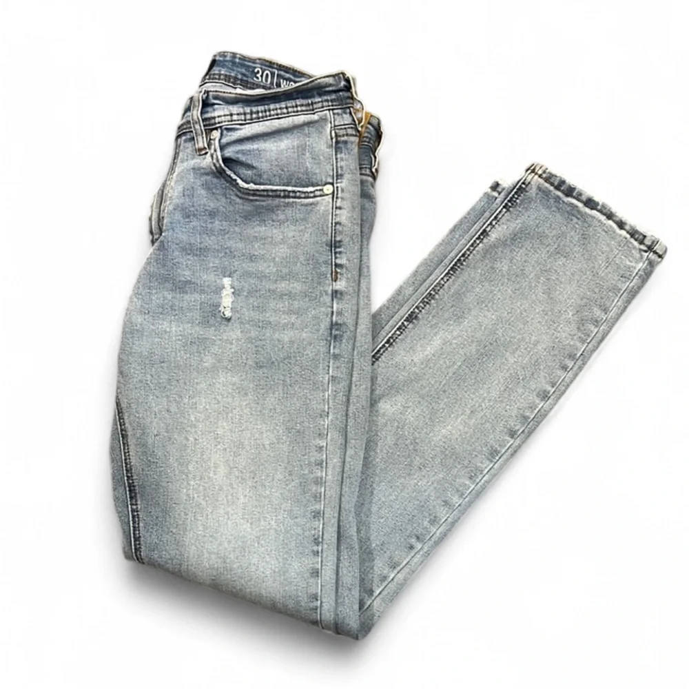 BlankNYC Wooster Slim Straight Distressed Jeans 30